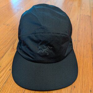 Arc'teryx Norvan Regular Brim Hat (New without tags)